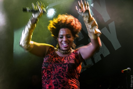 Jumpingfish_day_2_Macy_Gray_2