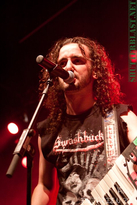 Alestorm_11102011_1