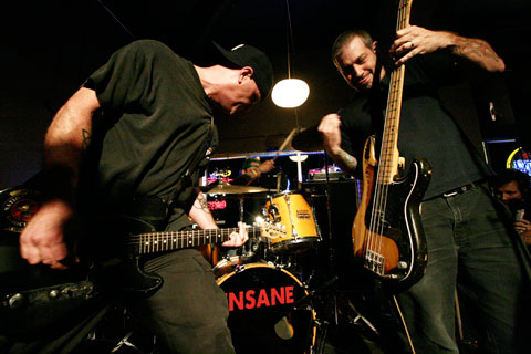 unsane_live